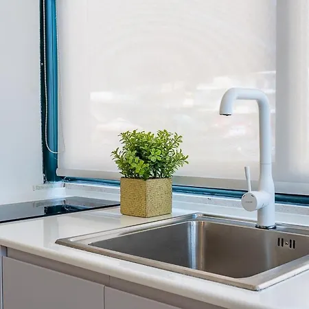 New Chic Apartment- Heart Of The Center Of * Himarë